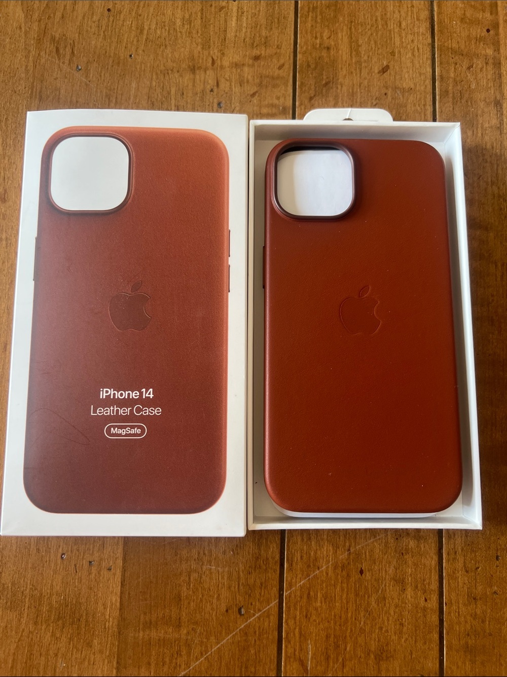 Apple iPhone 14 Leather Case - MagSafe, Saddle Brown
